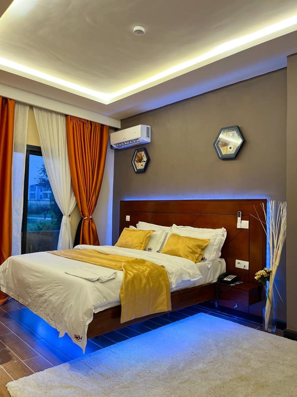 קריבי Sky Kenako Hotel מראה חיצוני תמונה