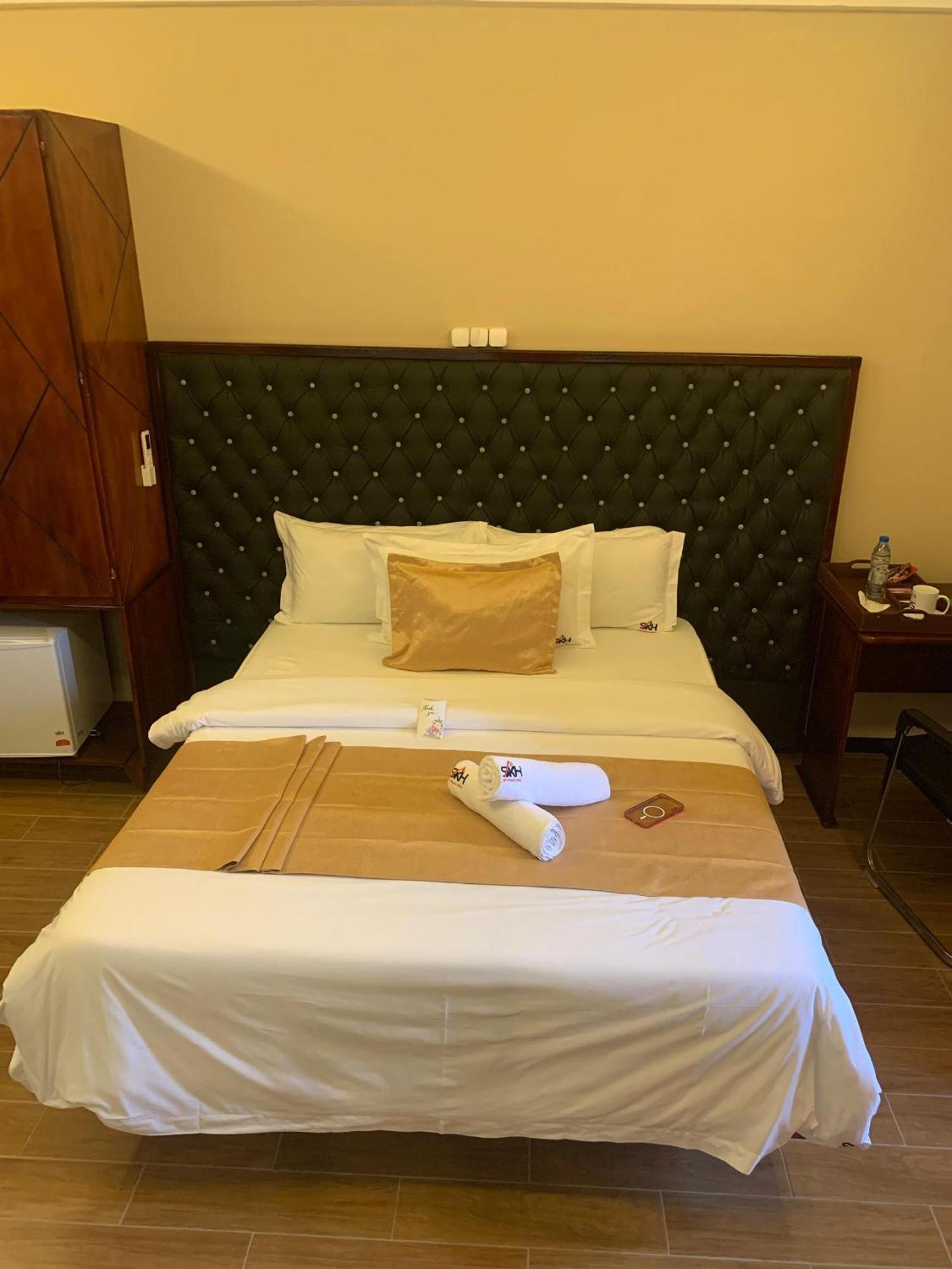 קריבי Sky Kenako Hotel מראה חיצוני תמונה