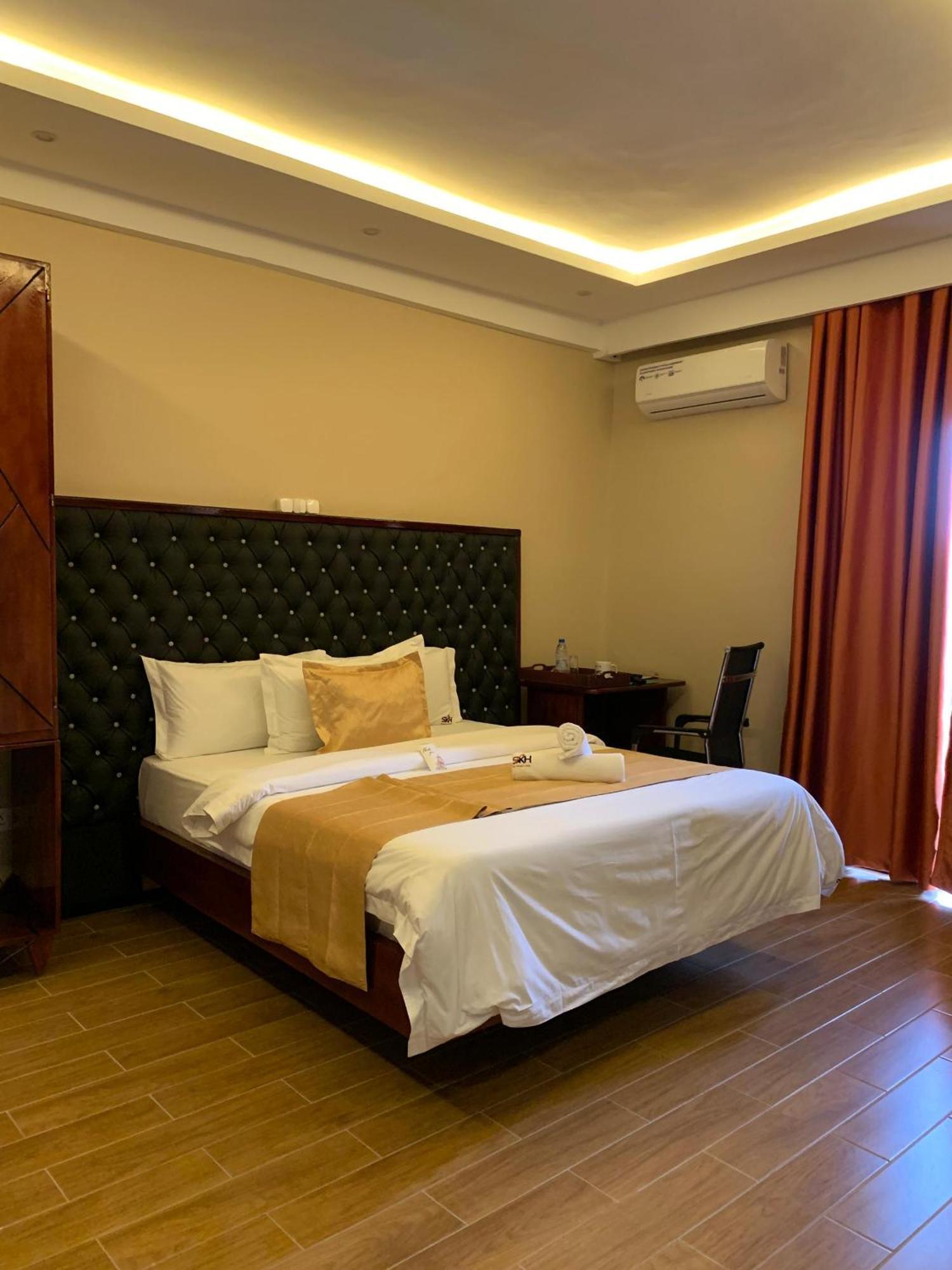 קריבי Sky Kenako Hotel מראה חיצוני תמונה