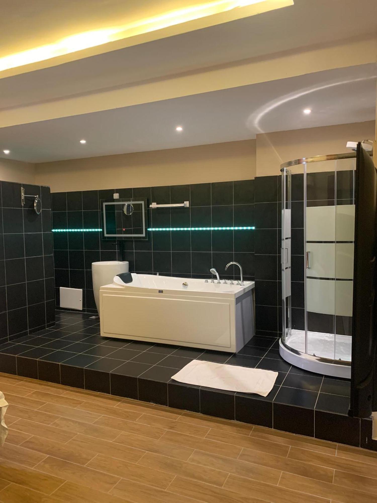 קריבי Sky Kenako Hotel מראה חיצוני תמונה
